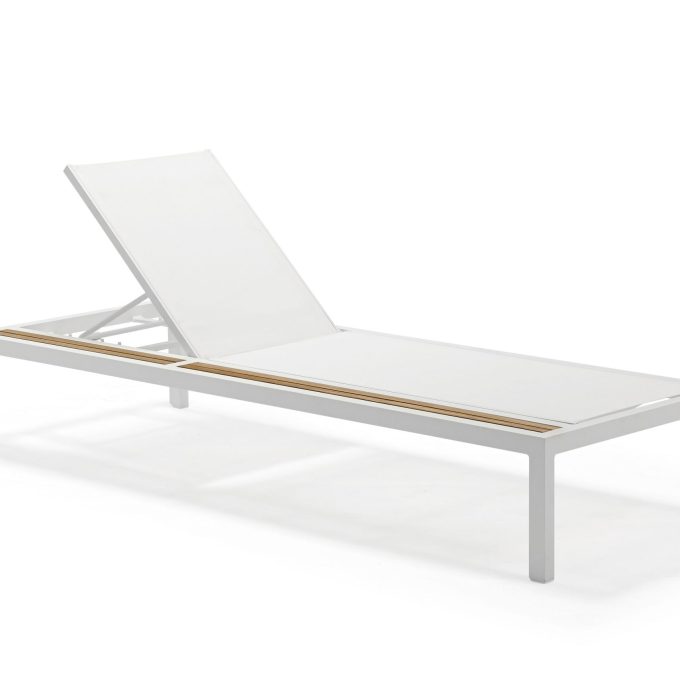 Oasis Chaise Lounge with Side Table